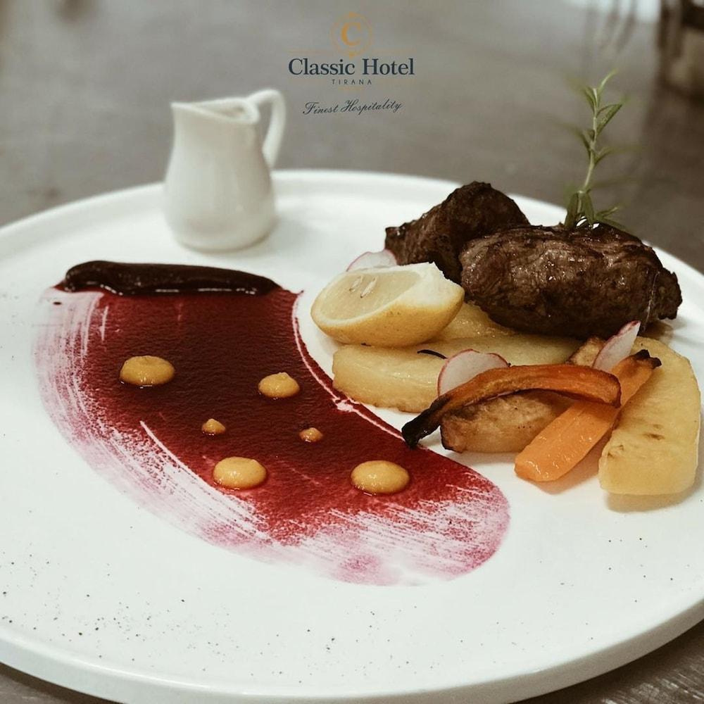 Classic Hotel Тирана Екстер'єр фото