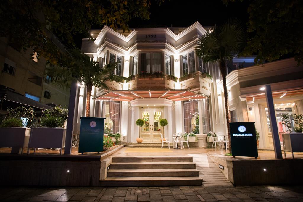 Classic Hotel Тирана Екстер'єр фото