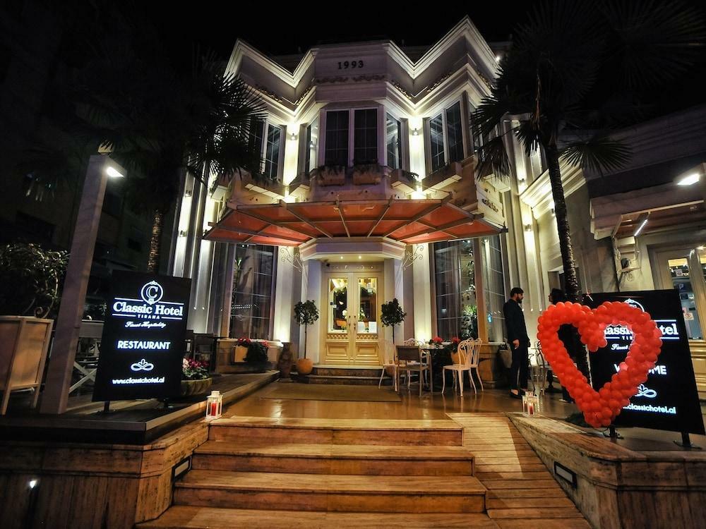 Classic Hotel Тирана Екстер'єр фото
