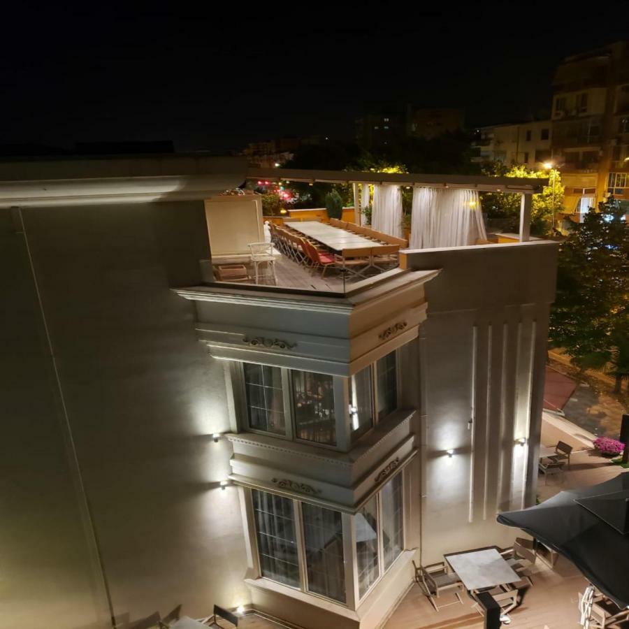 Classic Hotel Тирана Екстер'єр фото